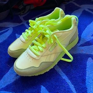 Classic harman electric flash Reebok sneakers. New. Size 8.